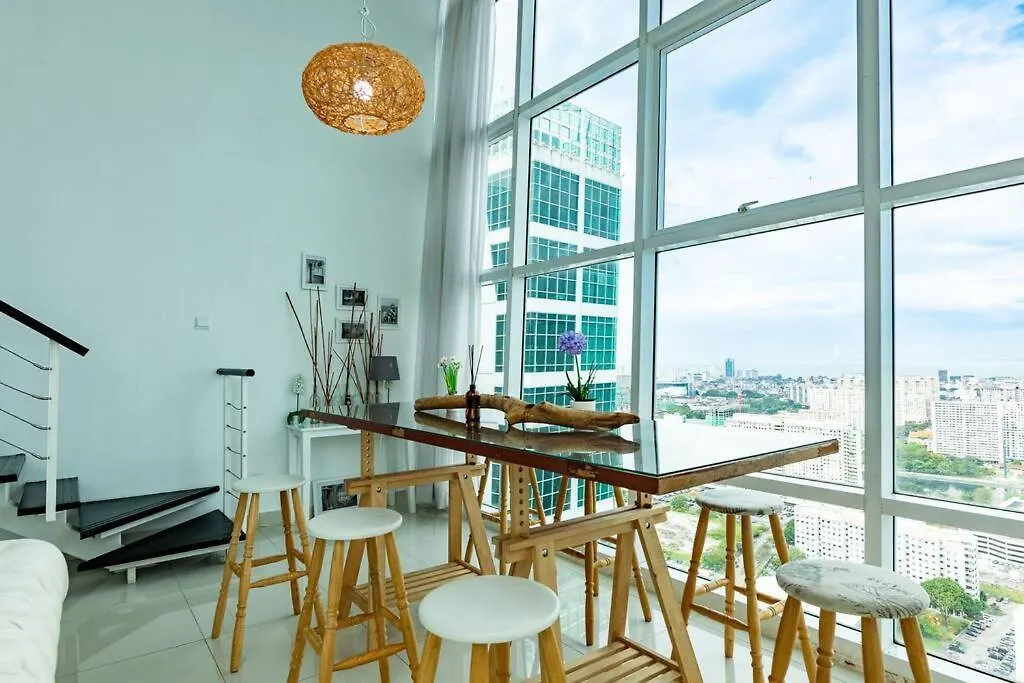 2Bedrooms Maritime Seaview Luxury Suite 2Carpark 2-9Pax Jelutong Malaysia